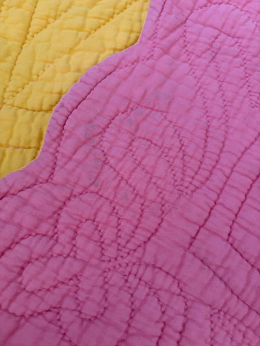 Vintage Reversible Quilt 78x63 Pink Yellow Scalloped Edge